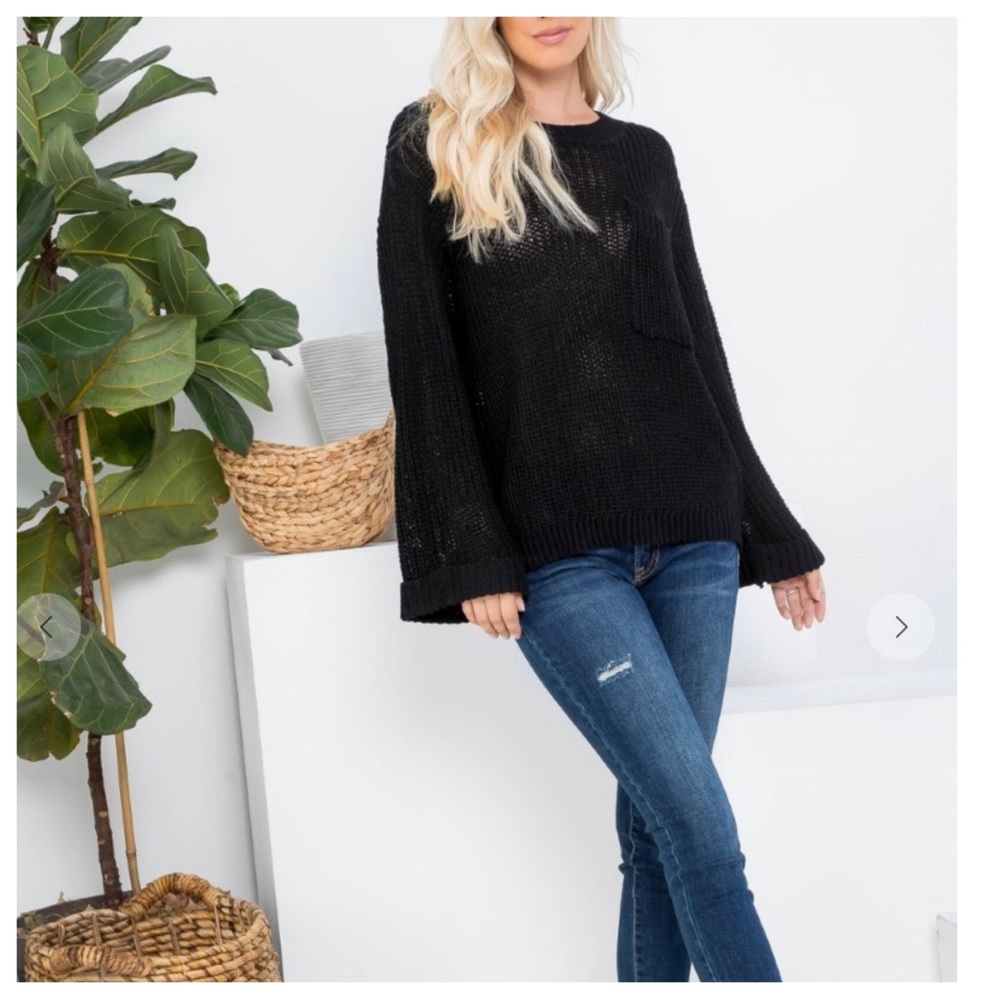 43 Boho Lightweight Sweater knit top with pocket